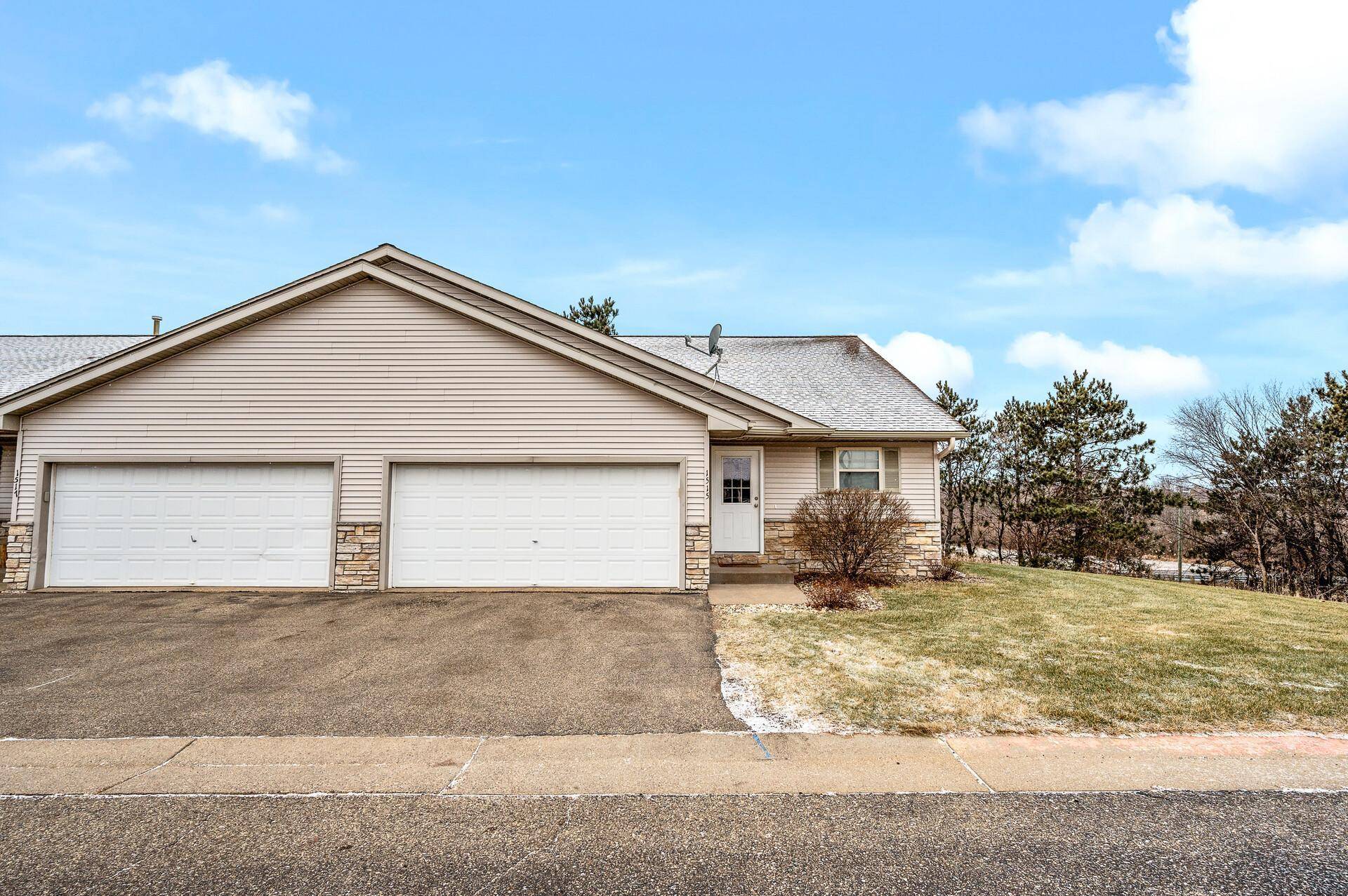 New Richmond, WI 54017,1515 Ponderosa LN