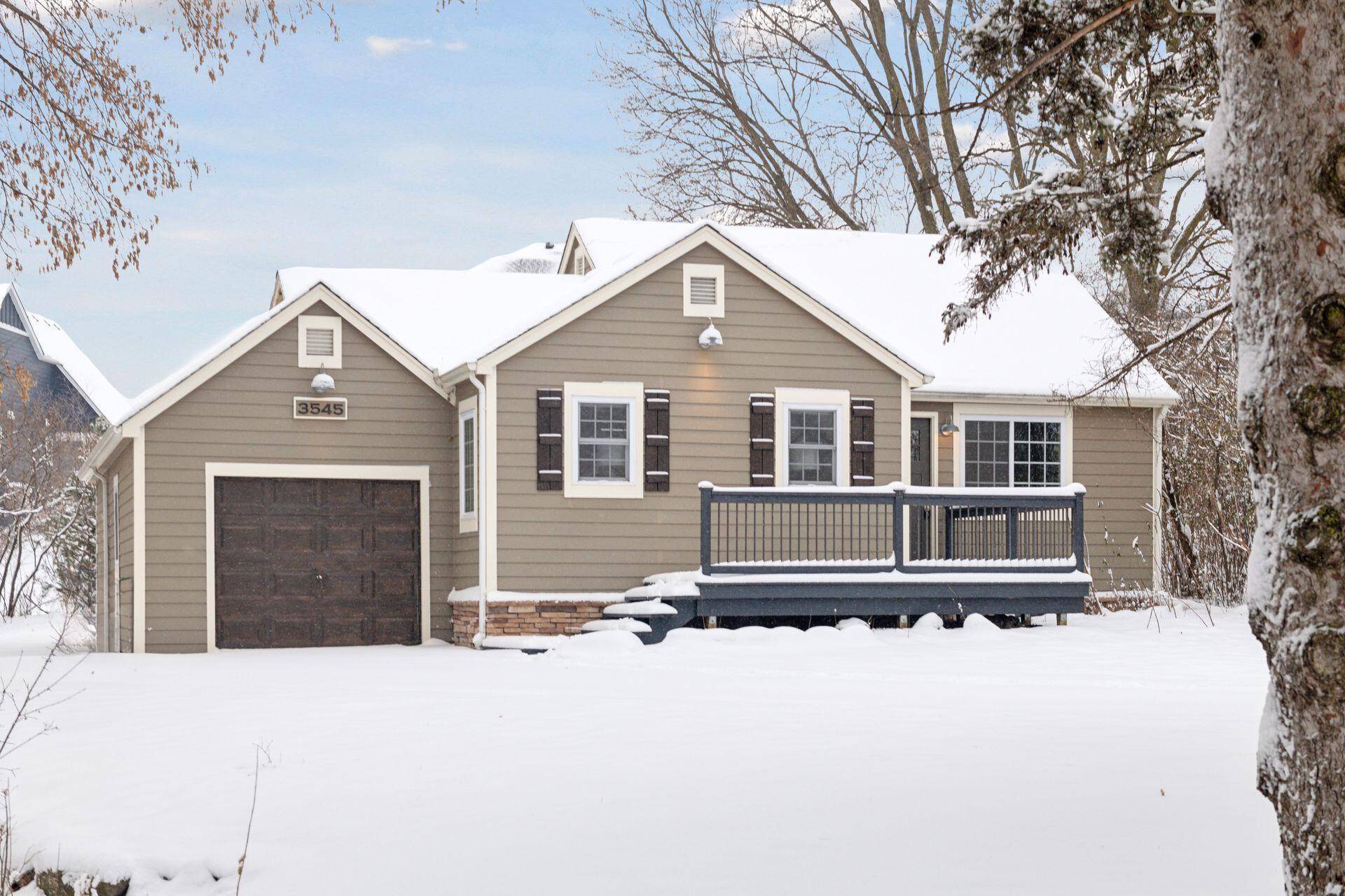 Minnetrista, MN 55331,3545 Kings Point RD