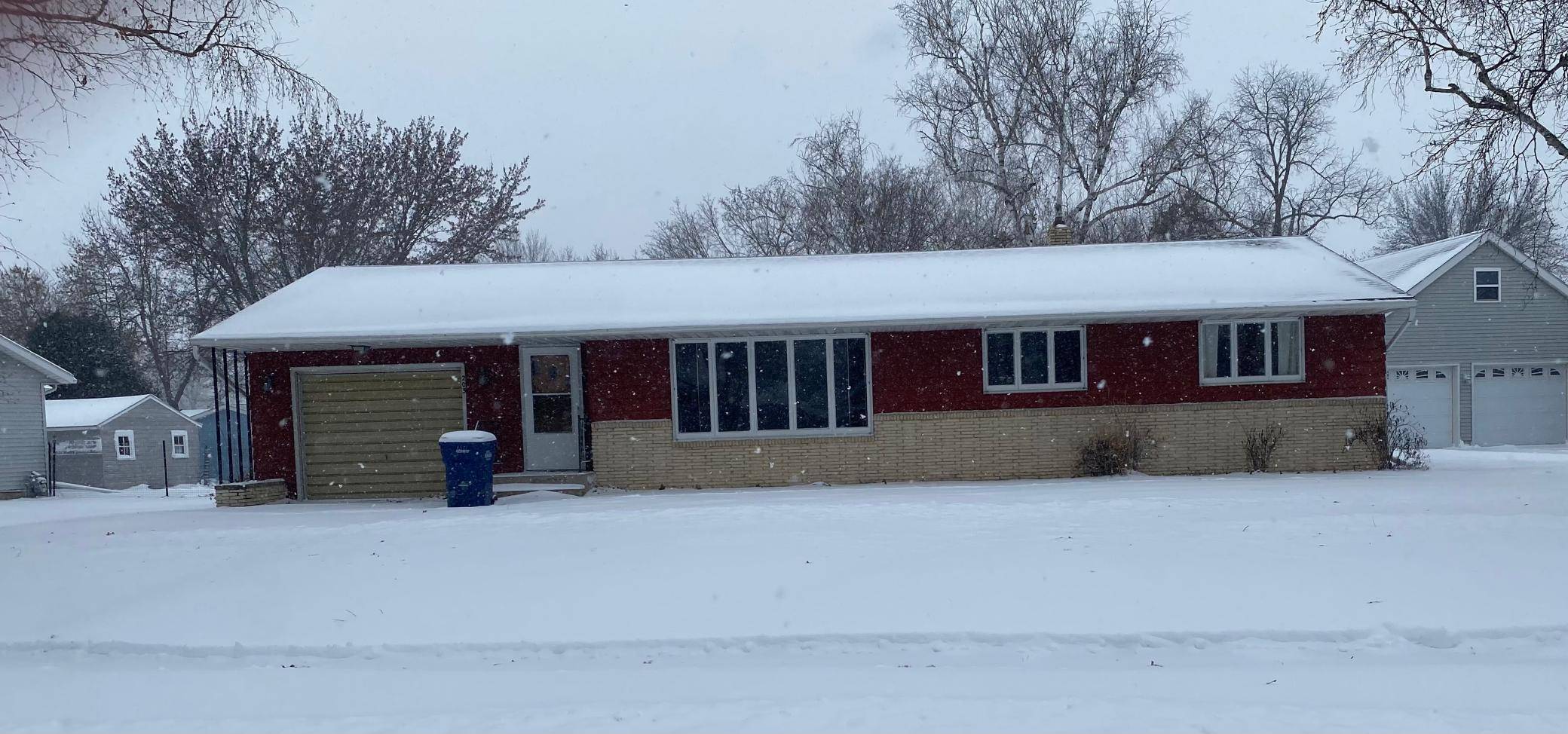 Benson, MN 56215,205 Sanford RD