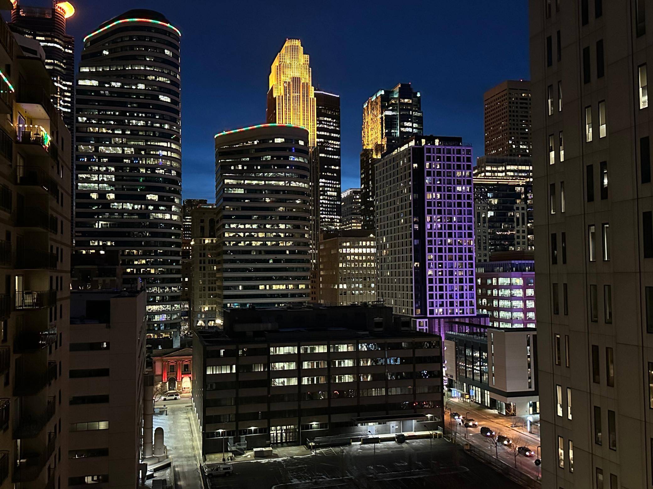 Minneapolis, MN 55401,121 Washington AVE S #1415