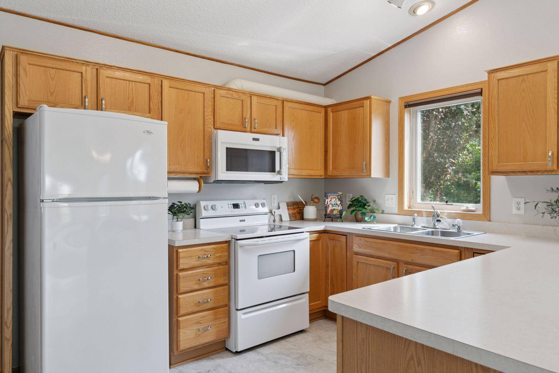 Winsted, MN 55395,322 Sunfish CT