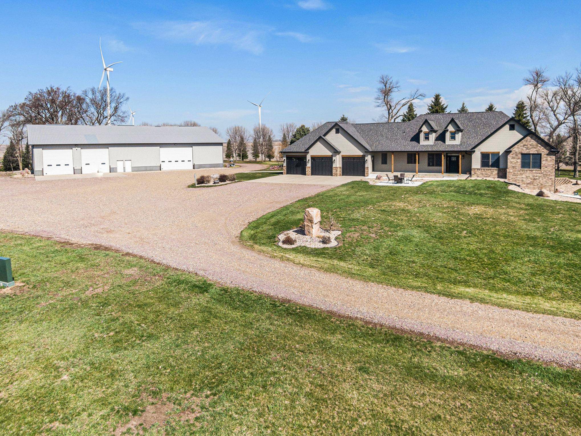 Beaver Creek Twp, MN 56116,969 60th AVE