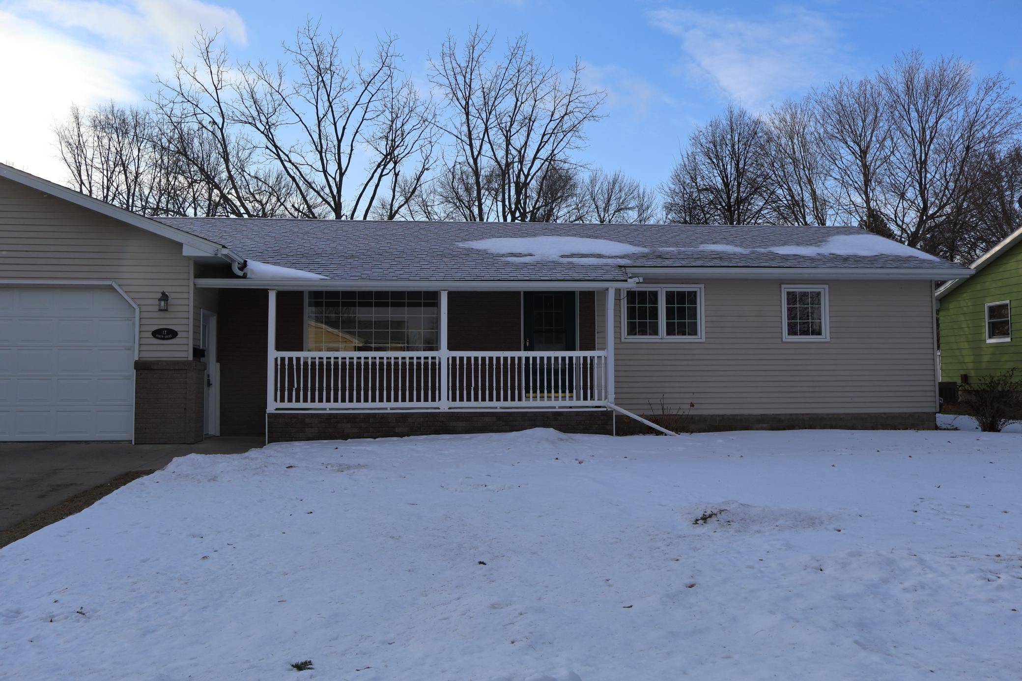 Morris, MN 56267,12 N Court ST