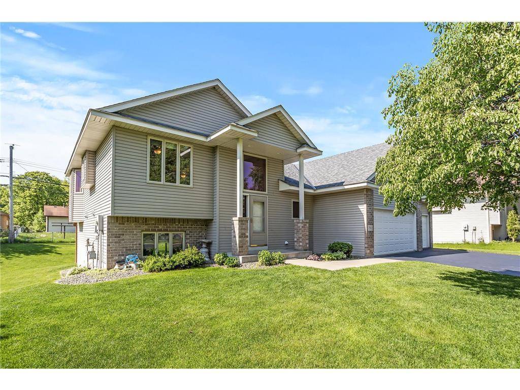 Brooklyn Park, MN 55443,7312 Noble CT N