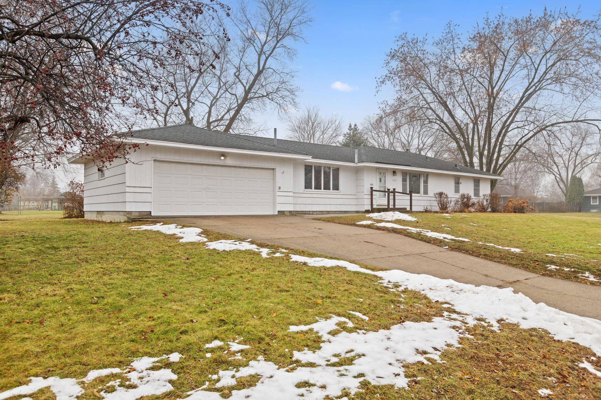 Bloomington, MN 55431,3225 W 81st ST