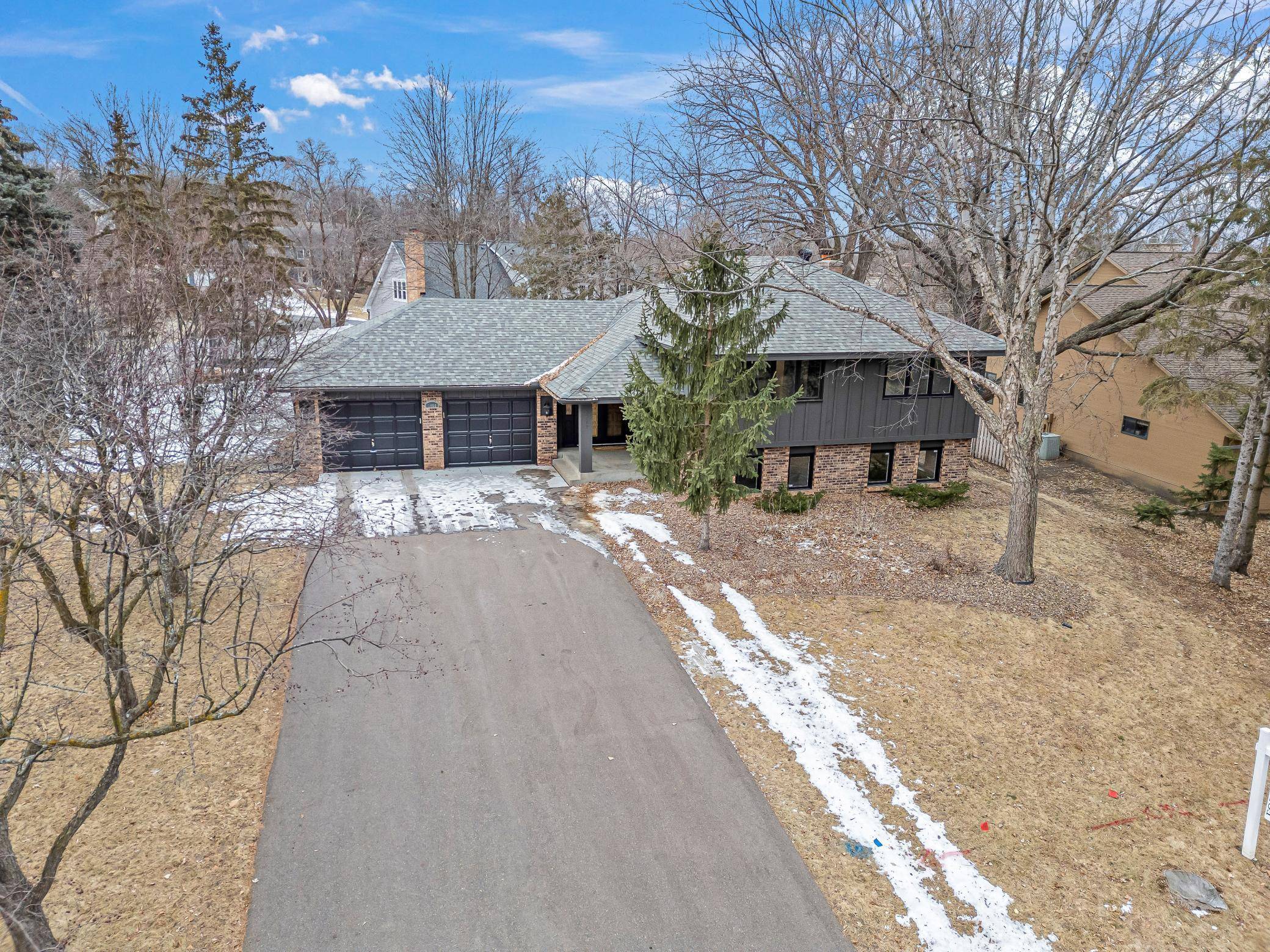 Arden Hills, MN 55112,1486 Briarknoll DR