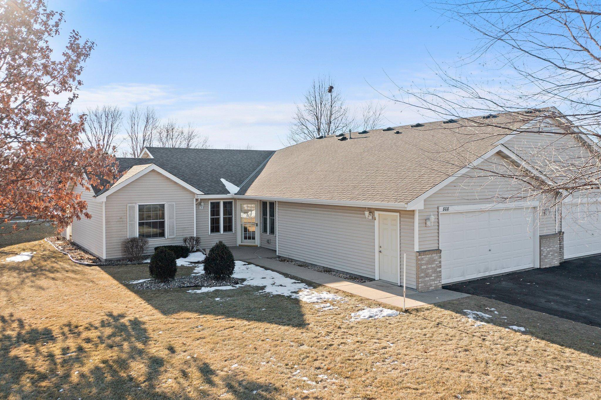 Hutchinson, MN 55350,808 Greensview CT NW