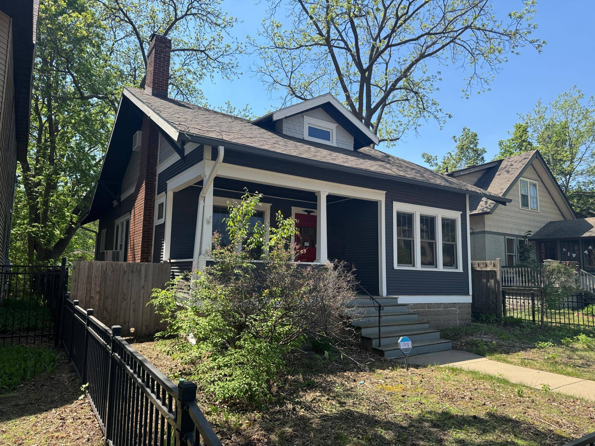 Saint Paul, MN 55105,1264 Grand AVE