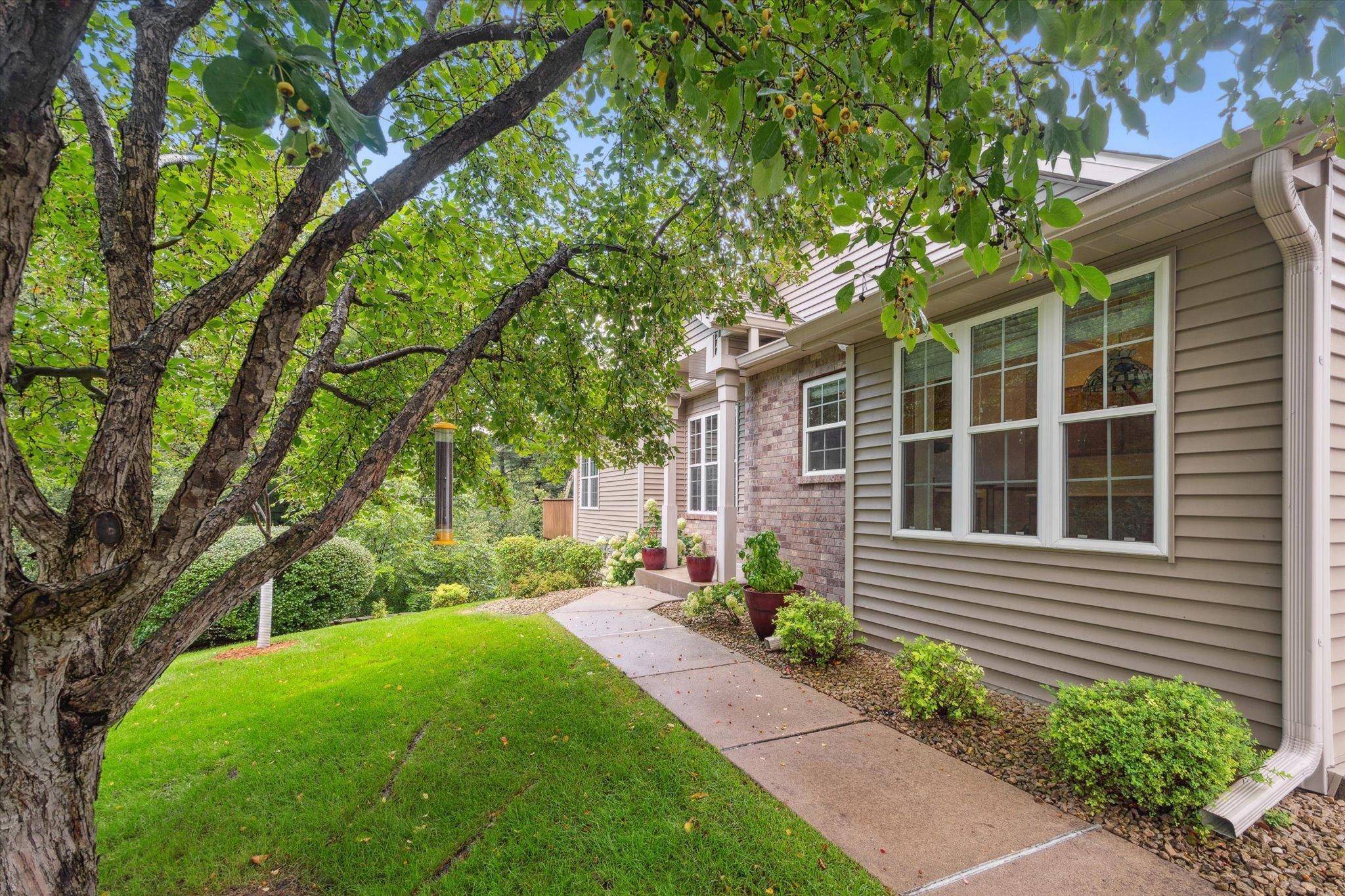 Shoreview, MN 55126,5772 Willow LN N