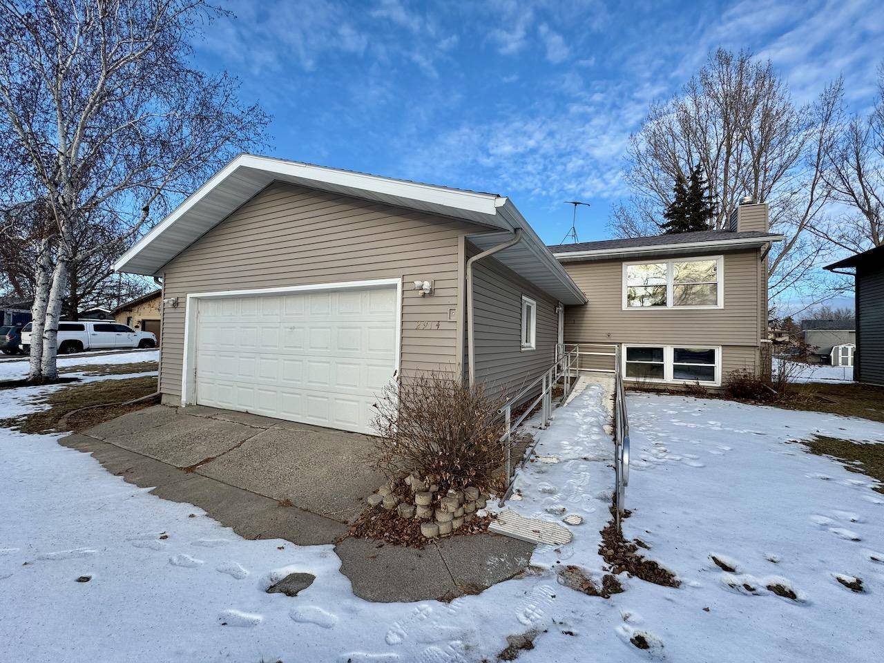 Moorhead, MN 56560,2914 14th AVE S