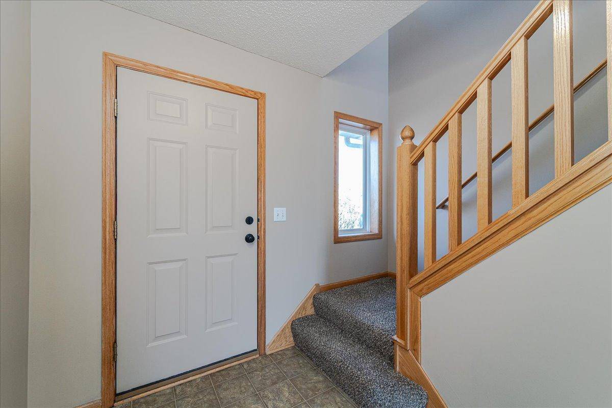 Monticello, MN 55362,9216 Golden Pond LN N