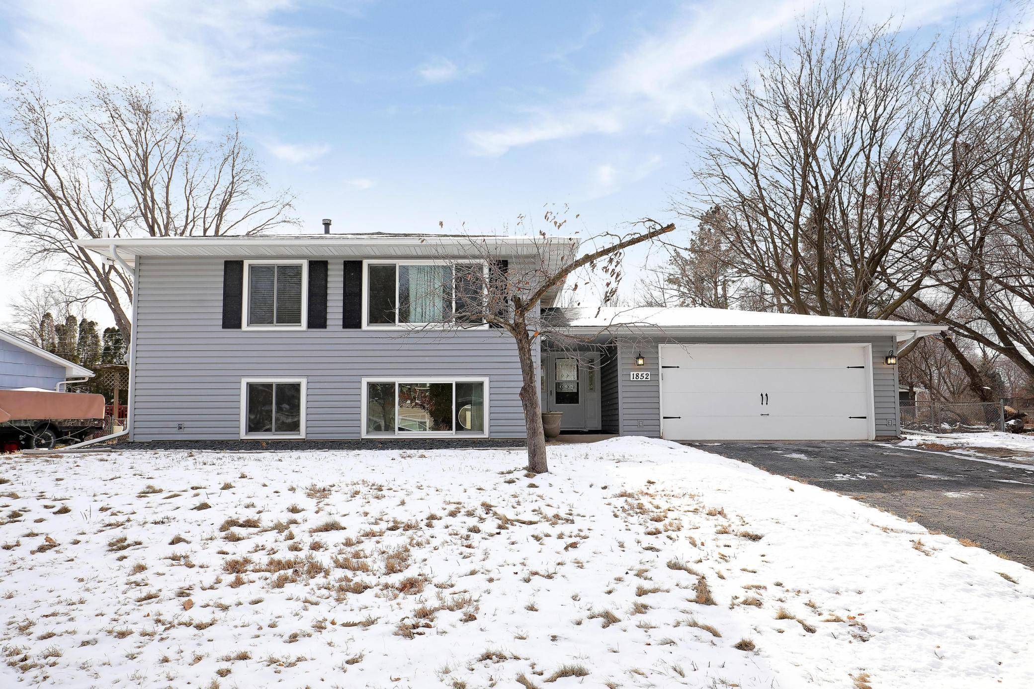 Eagan, MN 55122,1852 Pumice PT