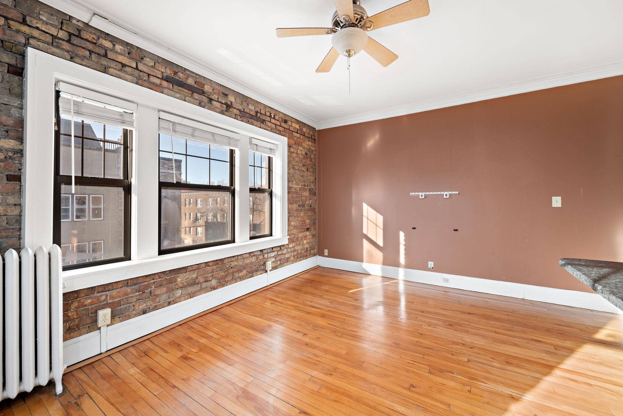 Minneapolis, MN 55403,1901 Stevens AVE #301
