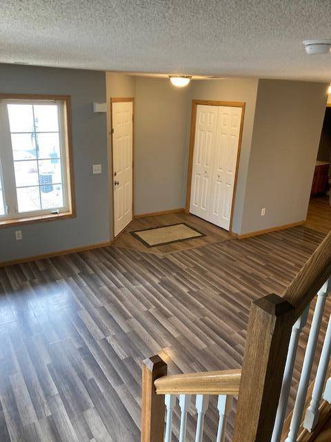 New Prague, MN 56071,1524 Praha ST SE