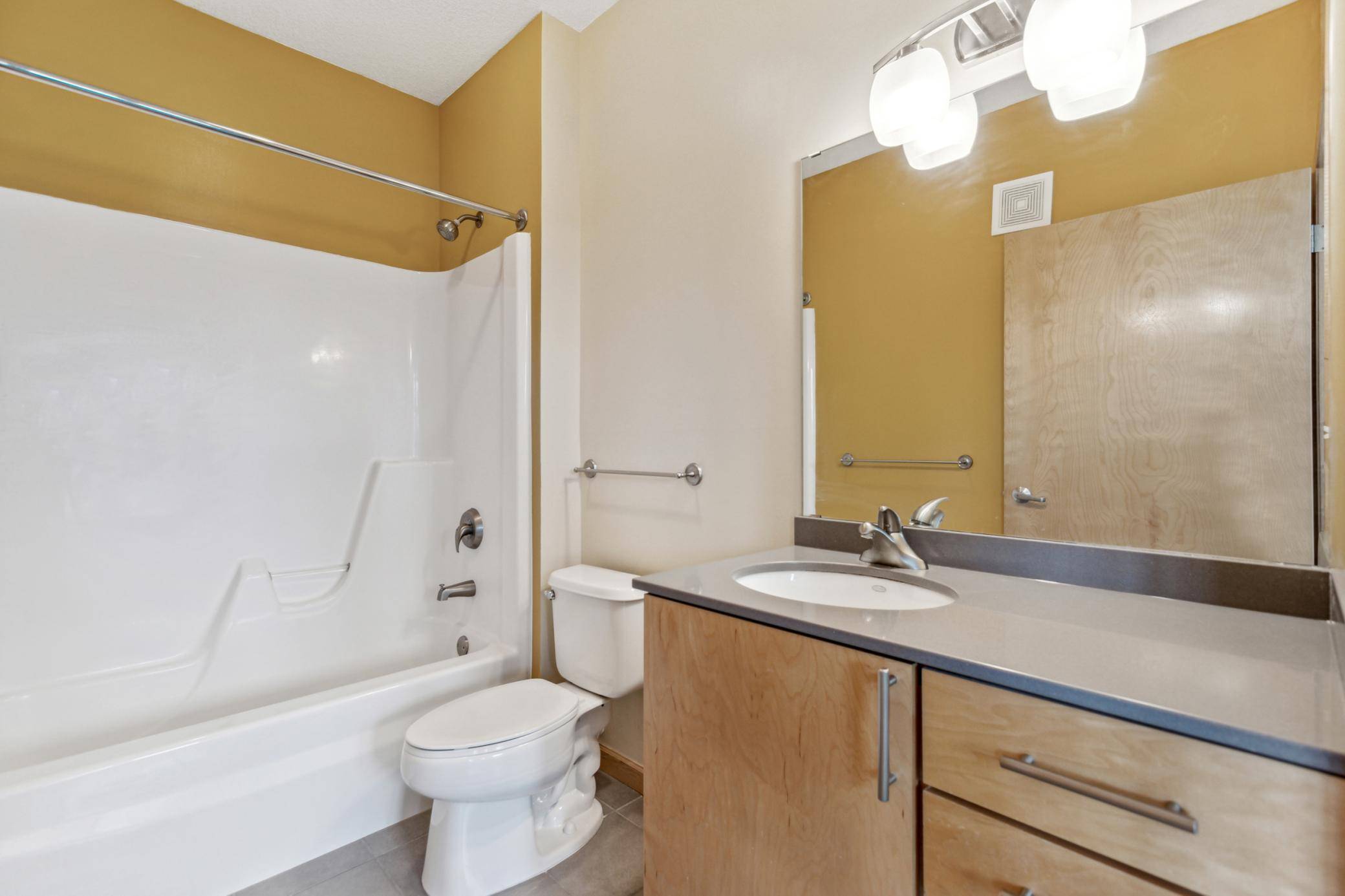 Richfield, MN 55423,7600 Lyndale AVE S #210