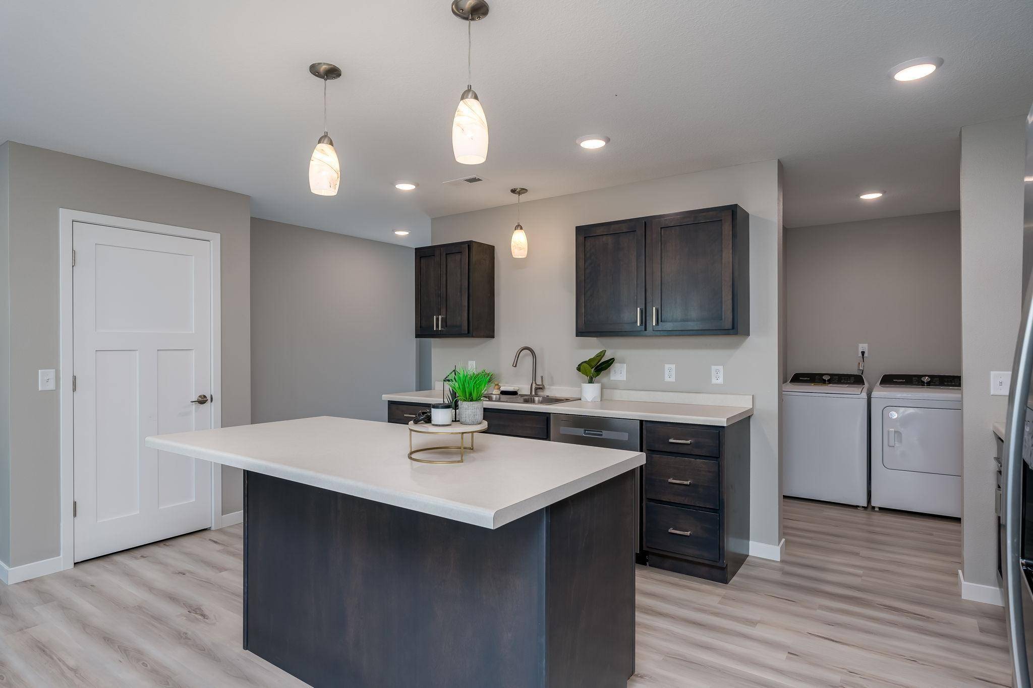 Mankato, MN 56001,3100 Scotch LN