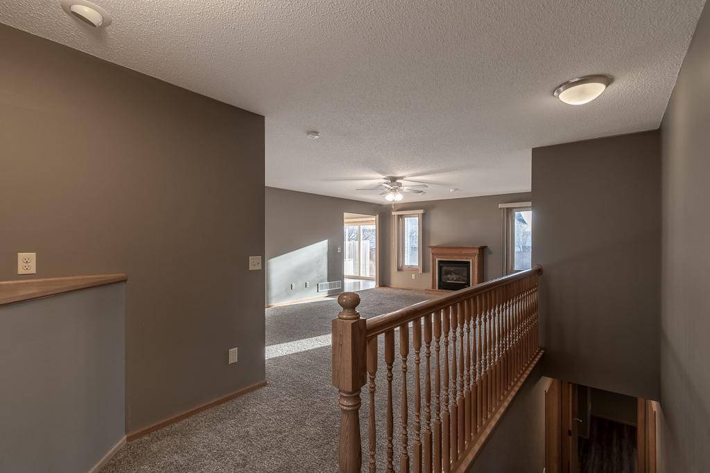 Mankato, MN 56001,1733 Bassett DR