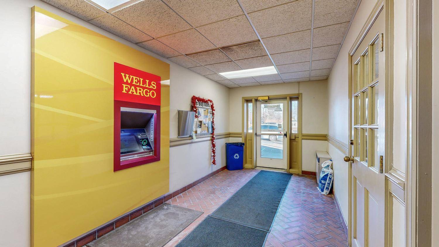 Dodge Center, MN 55927,18 2nd St SW