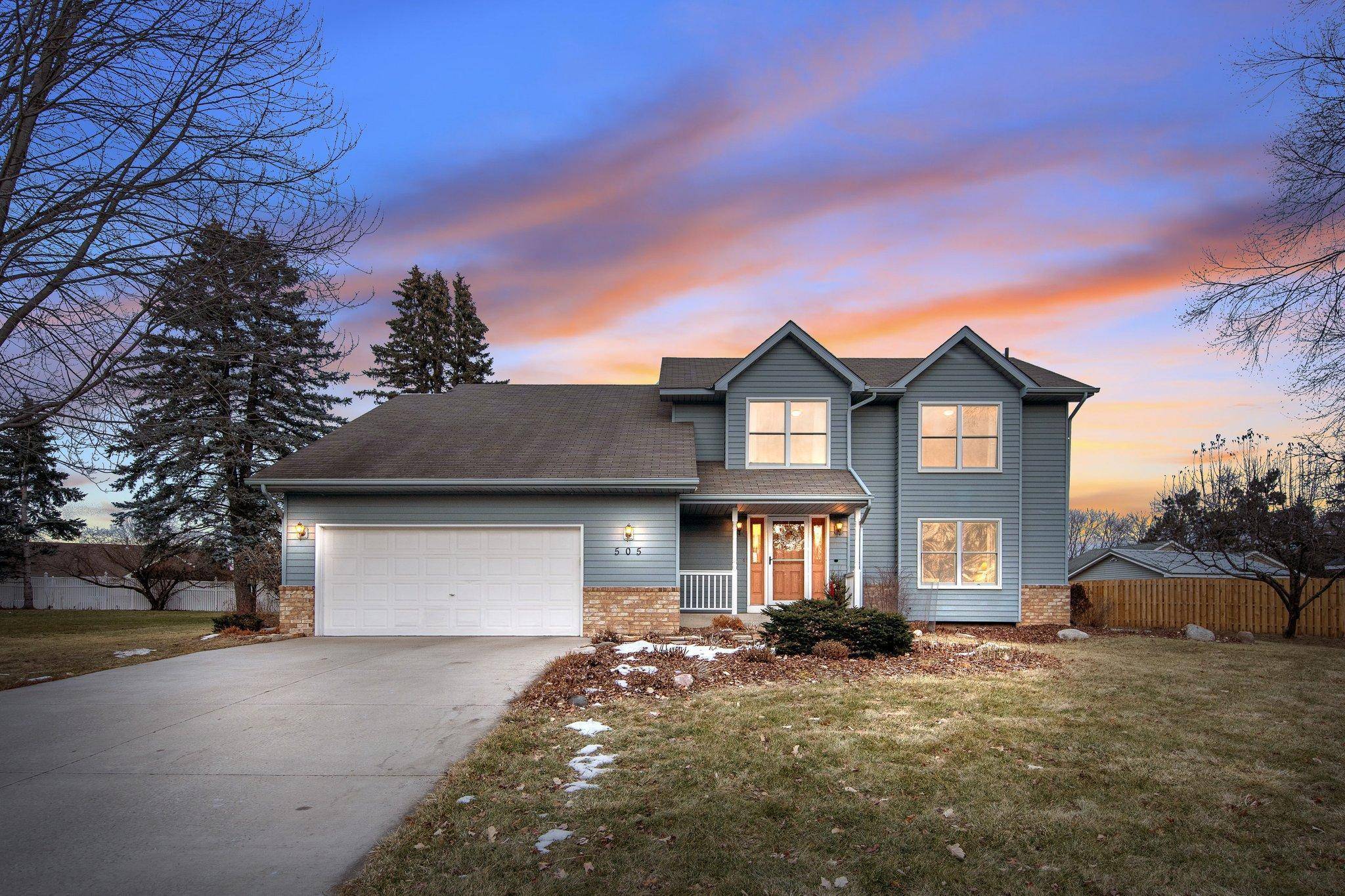 Vadnais Heights, MN 55127,505 Lambert Creek LN