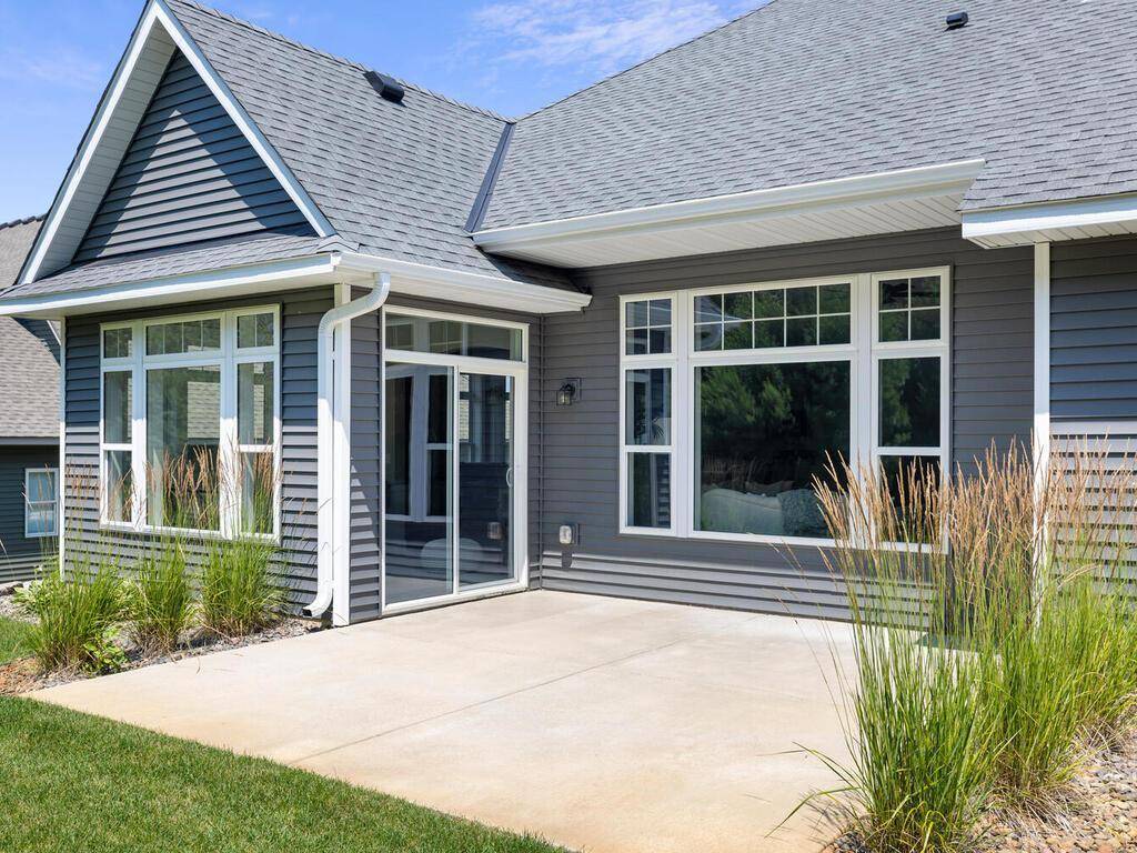 Forest Lake, MN 55025,10063 211th ST N