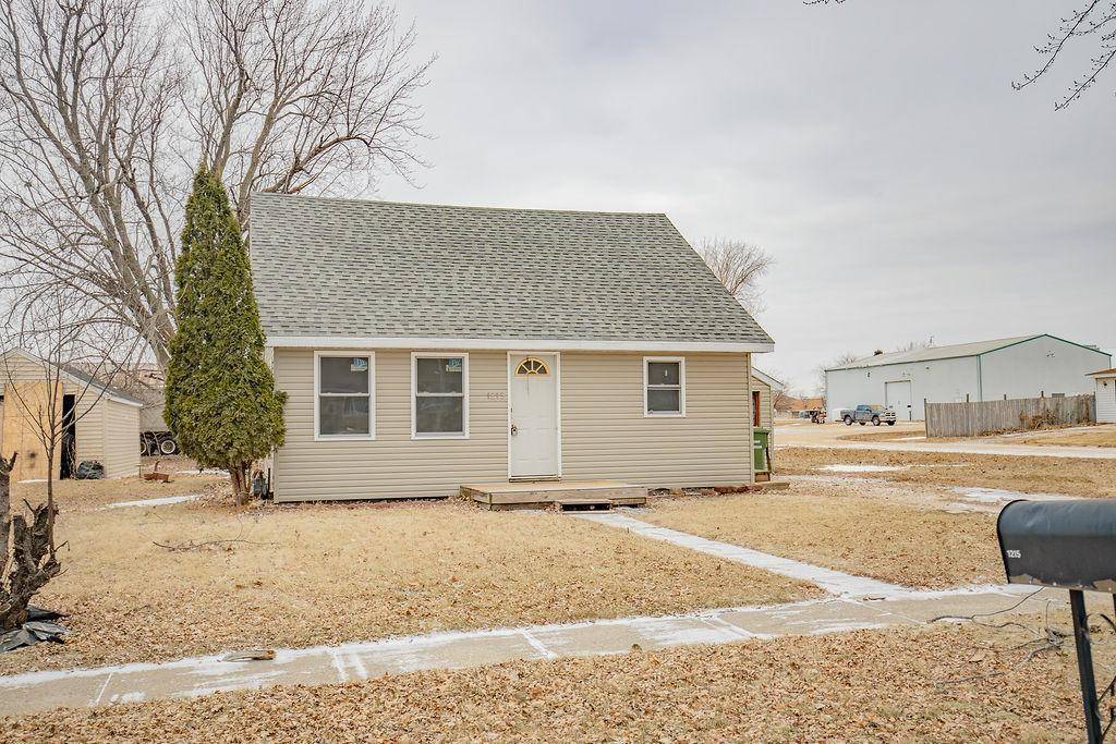 Worthington, MN 56187,1215 Virginia AVE