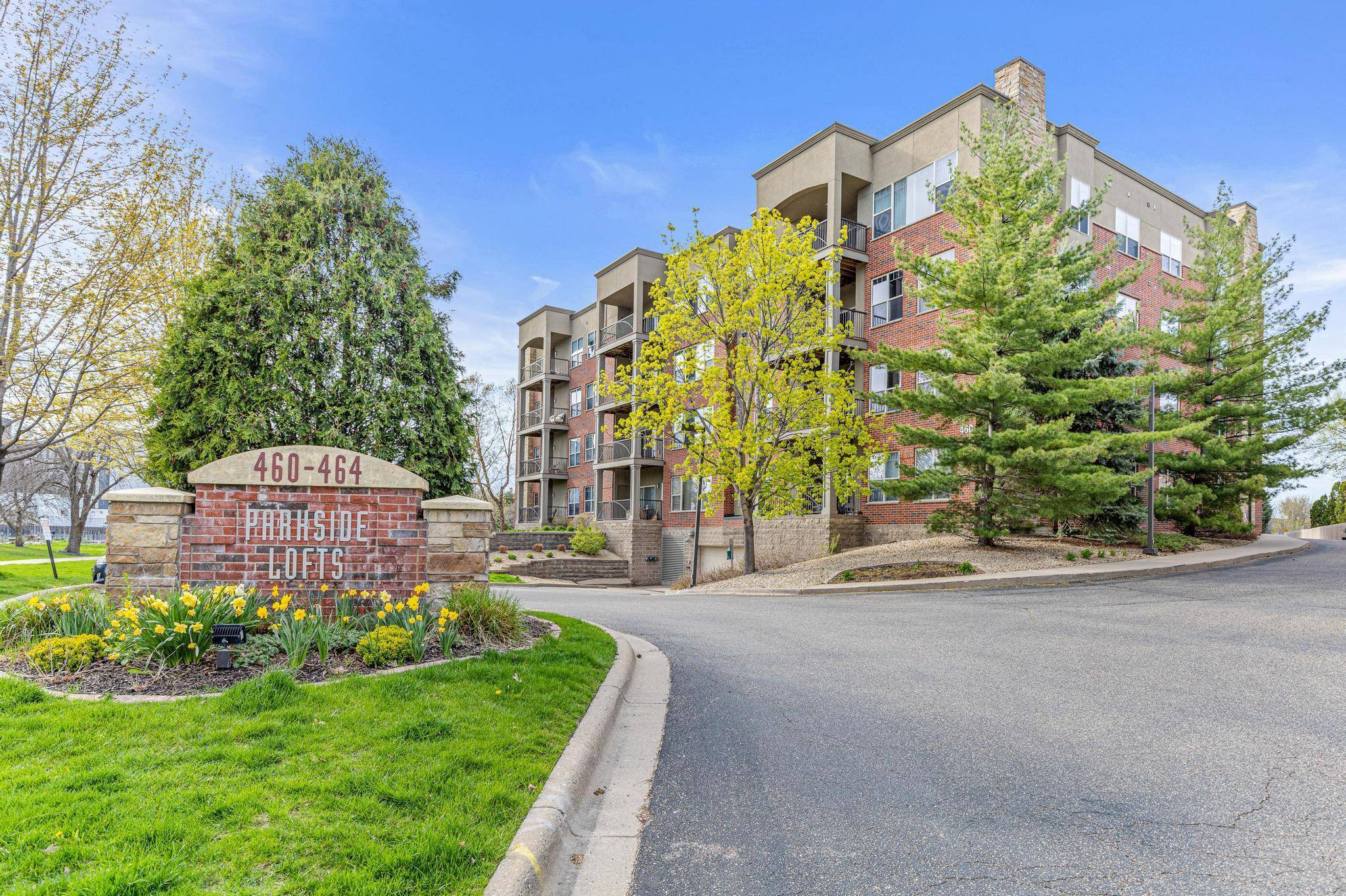 Saint Louis Park, MN 55426,460 Ford RD #203