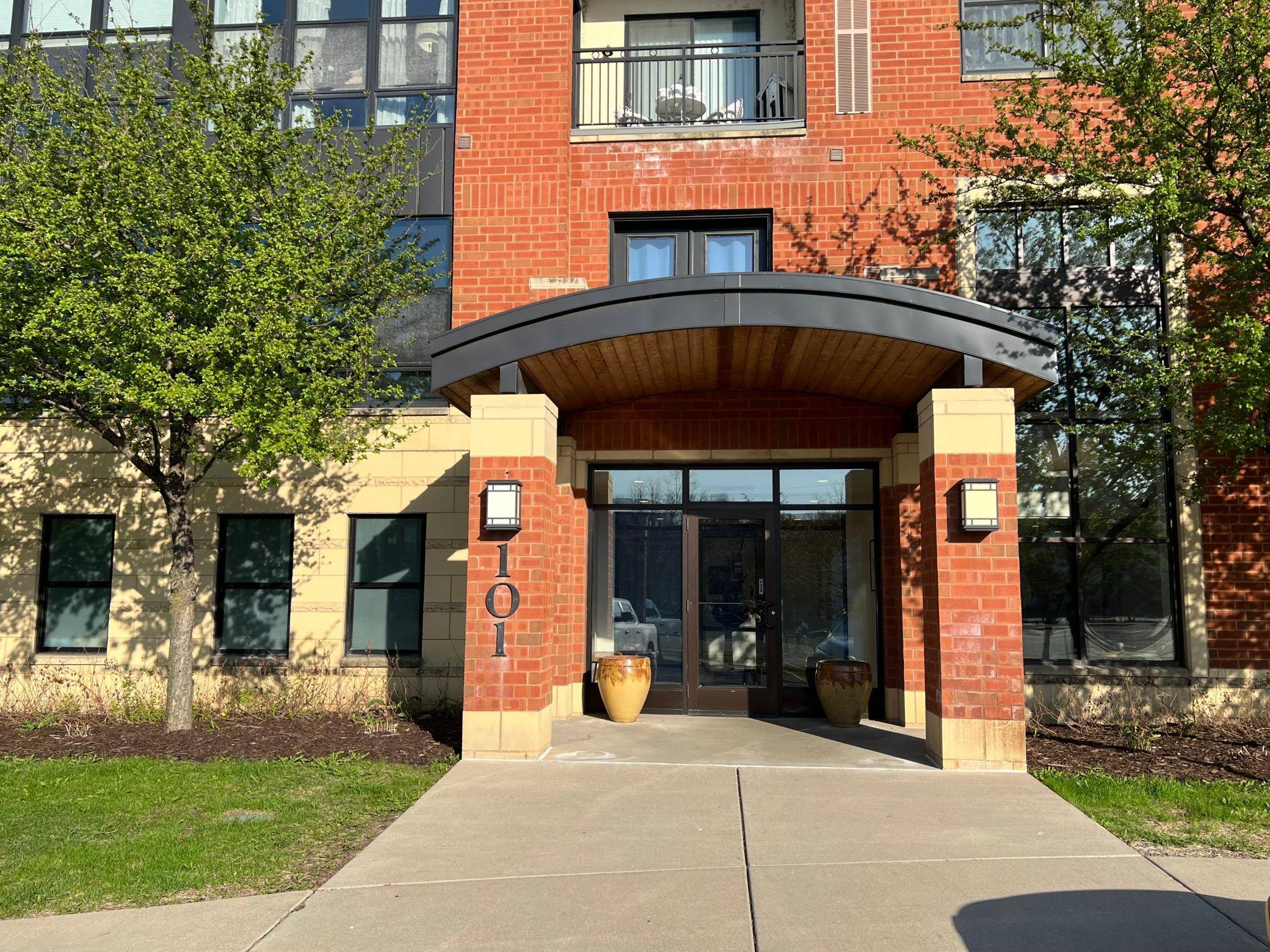 Northfield, MN 55057,101 Saint Olaf AVE #303