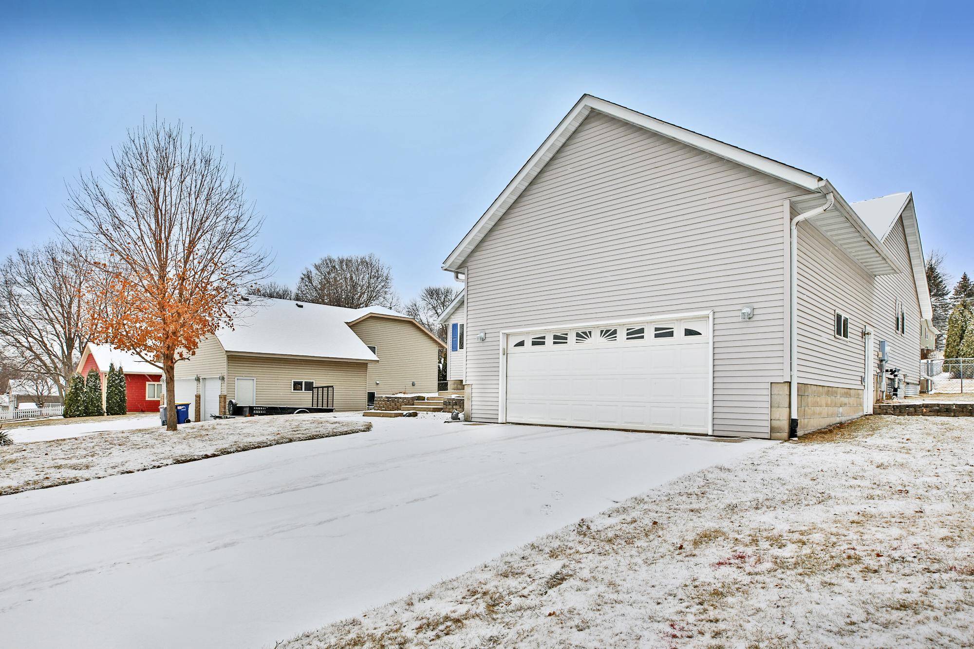 Faribault, MN 55021,1108 1st ST SE