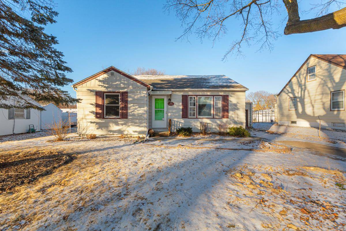 Owatonna, MN 55060,246 W Mckinley ST