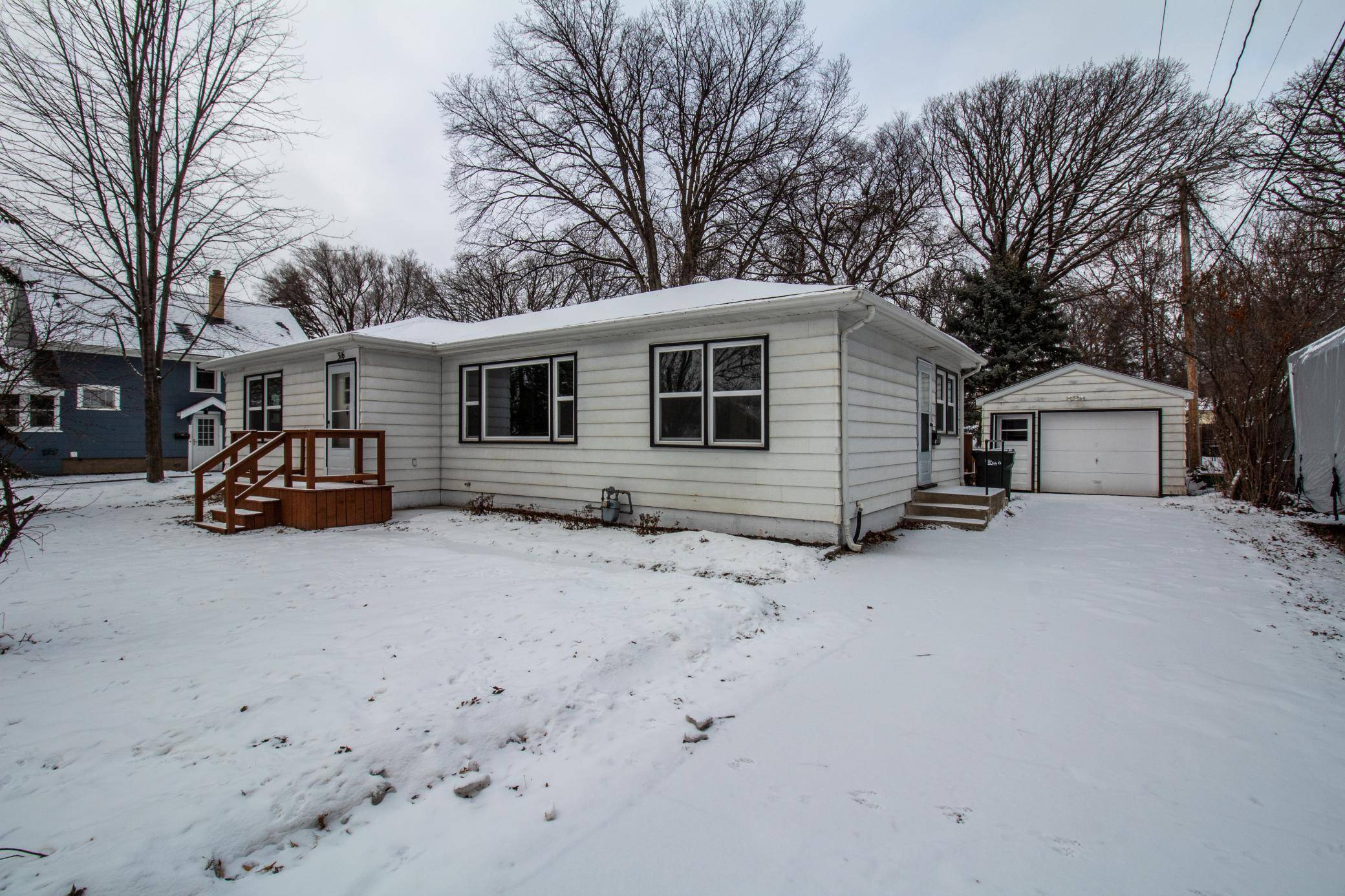 Fergus Falls, MN 56537,316 W 7th AVE