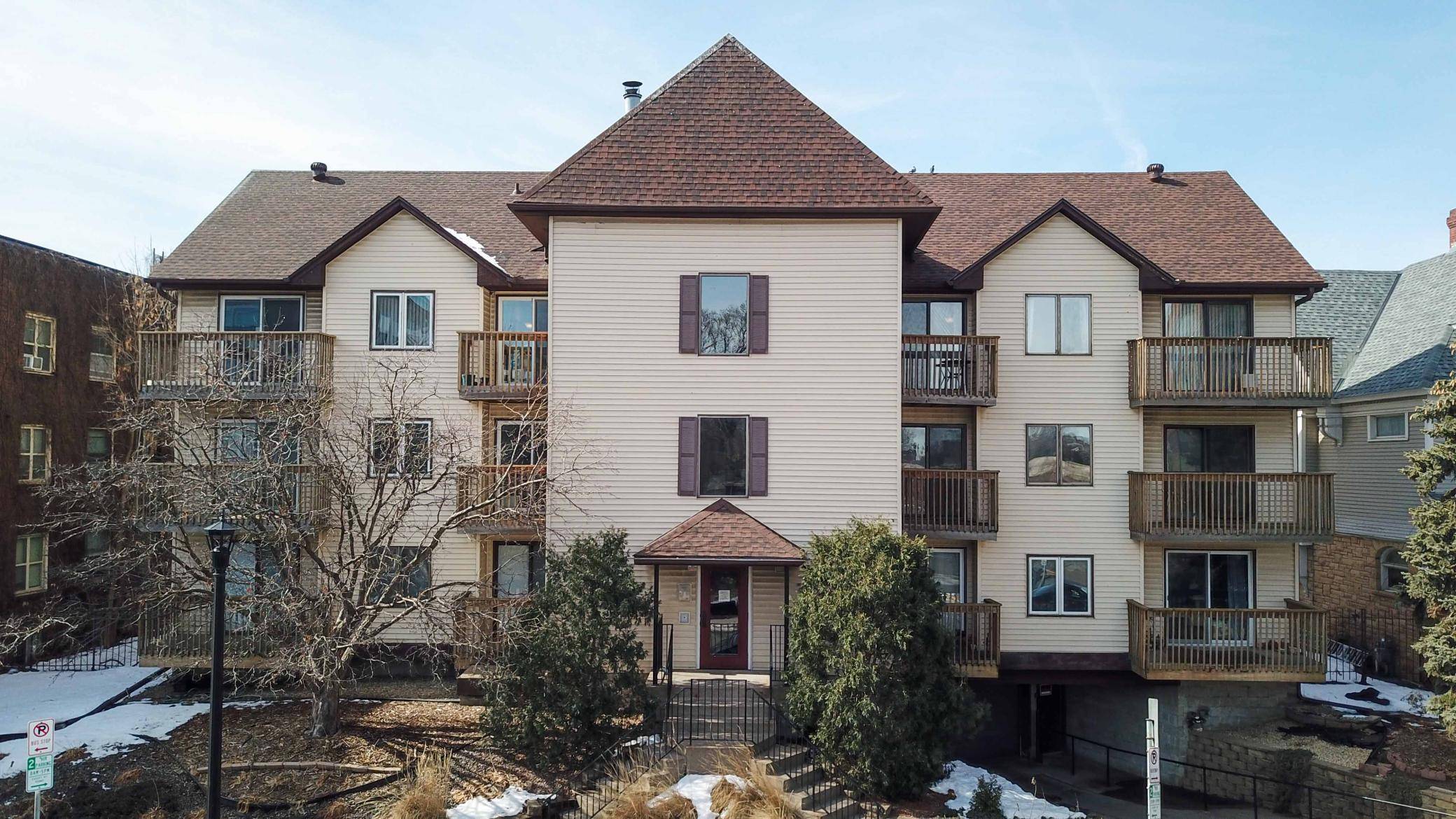 Minneapolis, MN 55404,1720 3rd AVE S #101