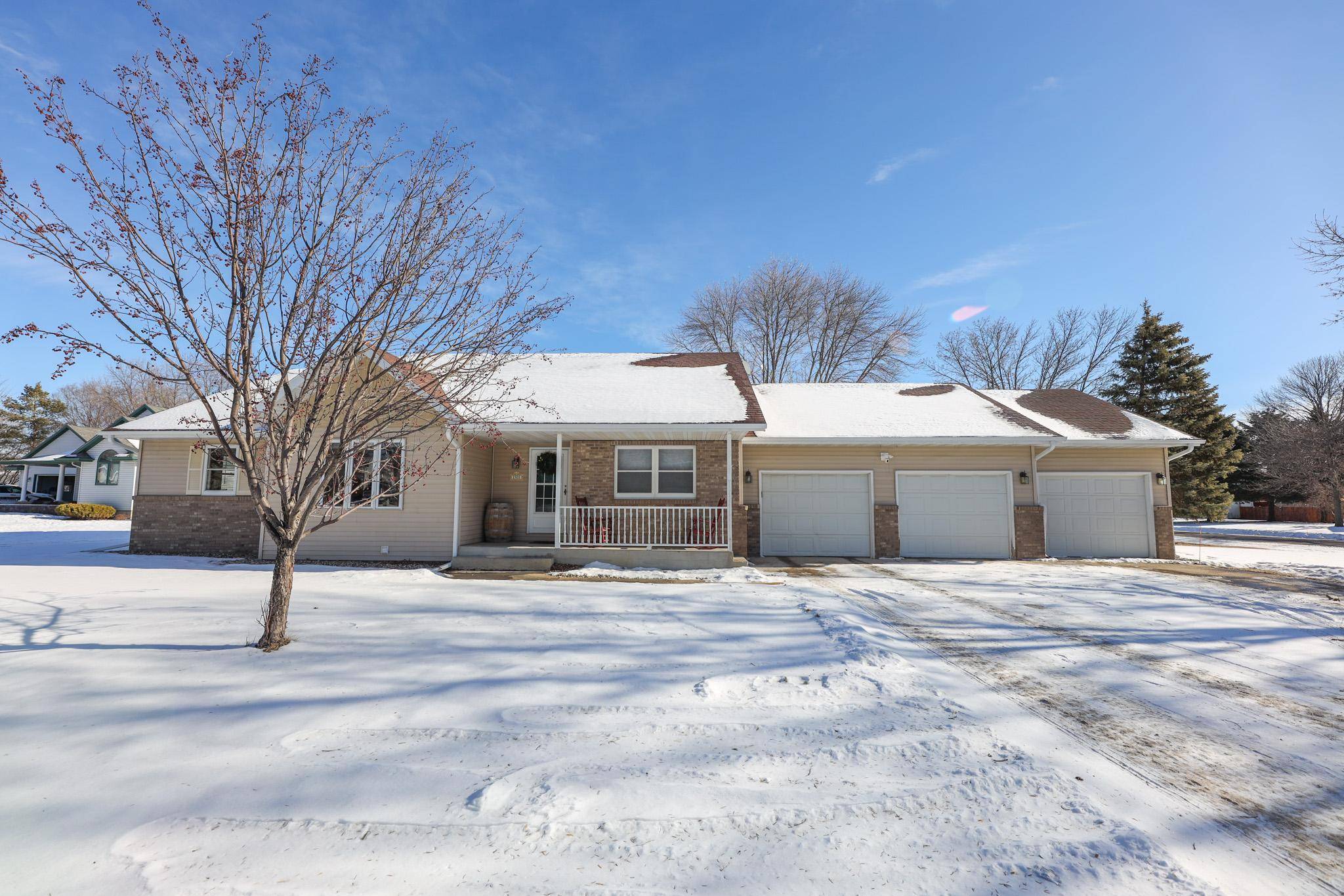 Alexandria, MN 56308,1501 Armstrong CIR NW