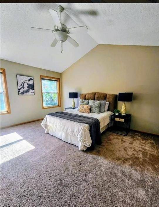 Eagan, MN 55121,512 Chapel CT