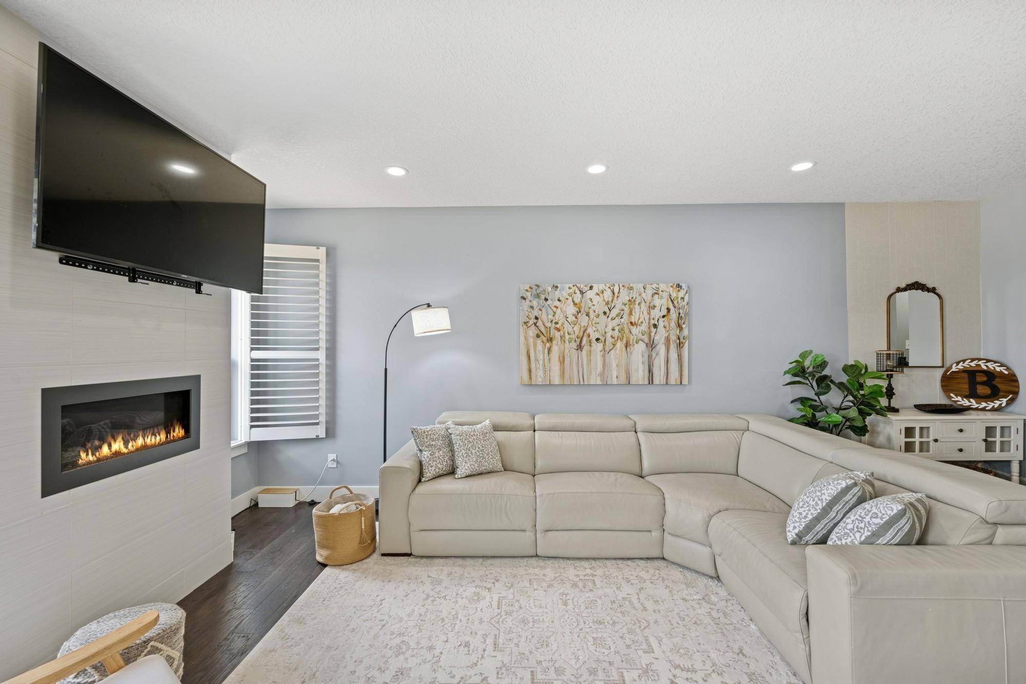 Maple Grove, MN 55369,8403 Larch LN N