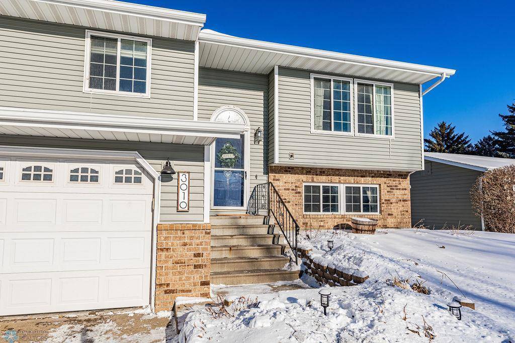 Moorhead, MN 56560,3010 Village Green Drive W LOOP