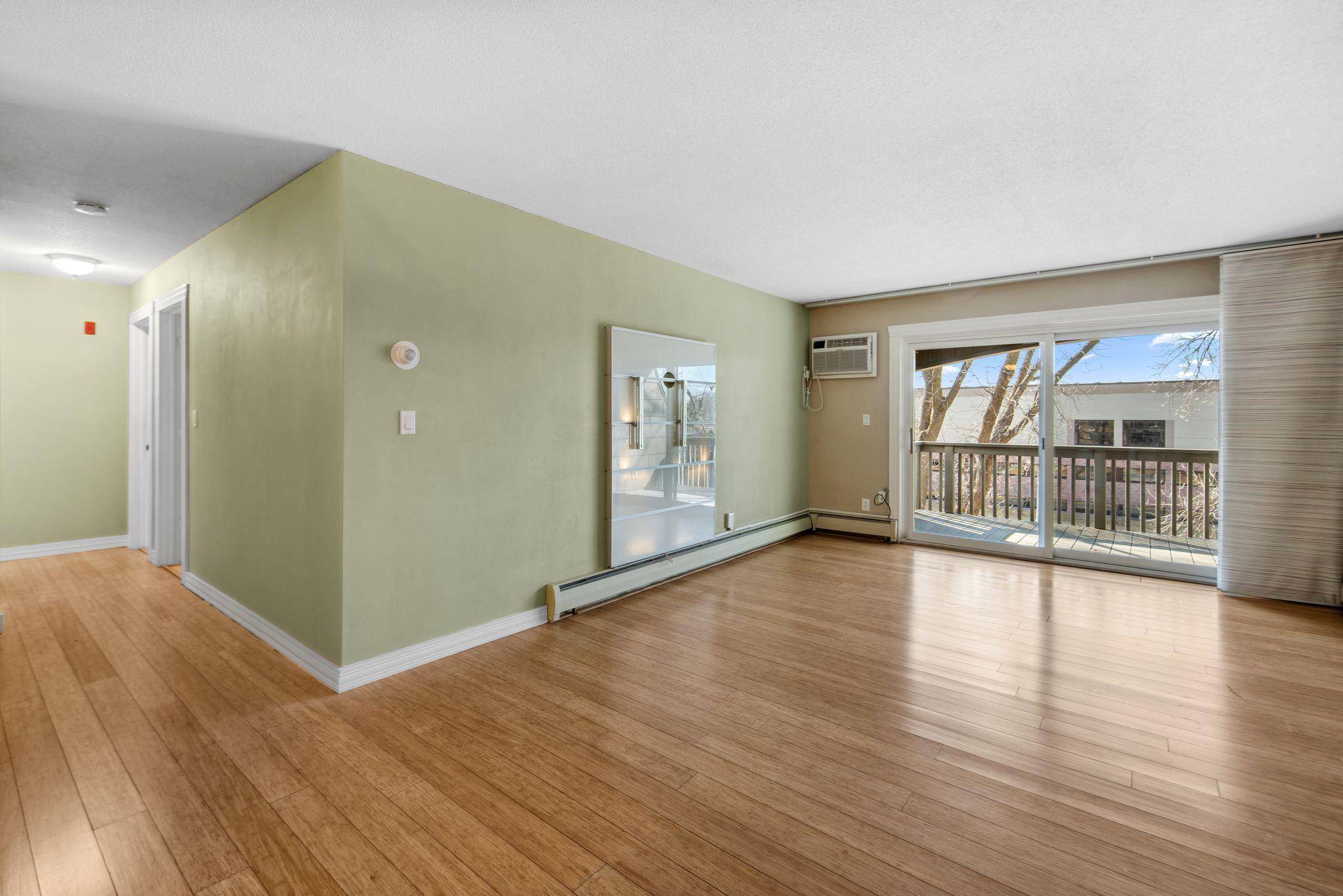 Roseville, MN 55113,2800 Hamline AVE N #313