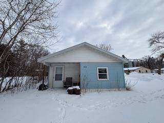 Thief River Falls, MN 56701,1004 Horace AVE N