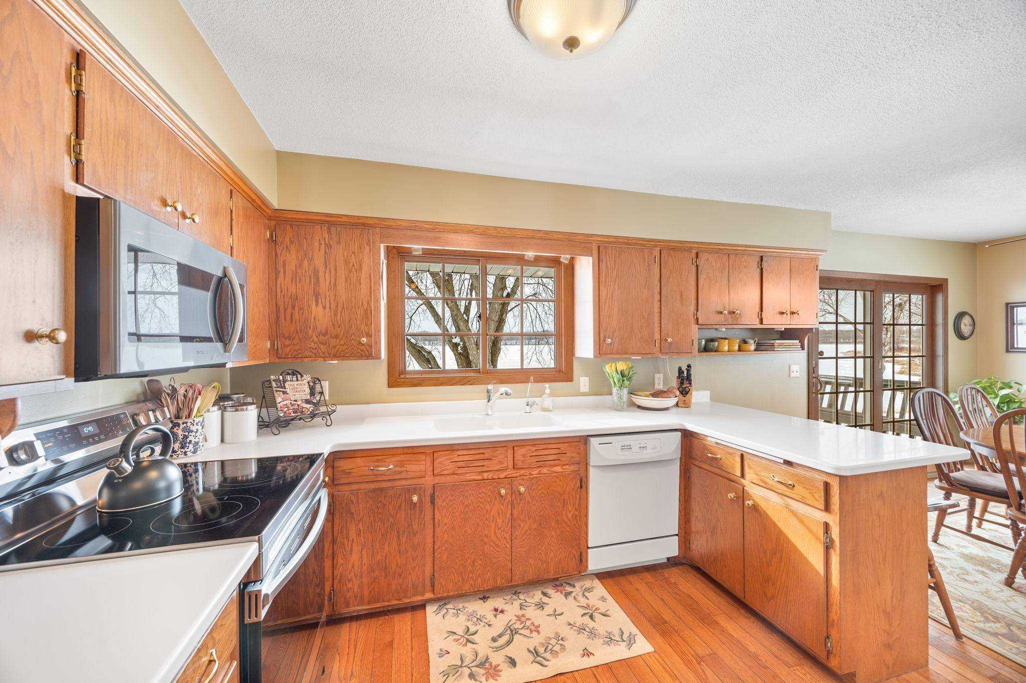 Greenfield, MN 55373,6825 N Shore DR
