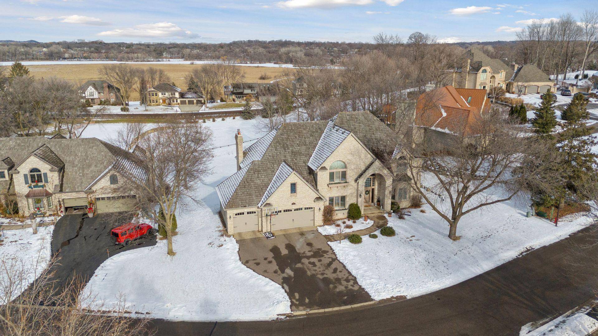 Eden Prairie, MN 55347,9451 Olympia DR