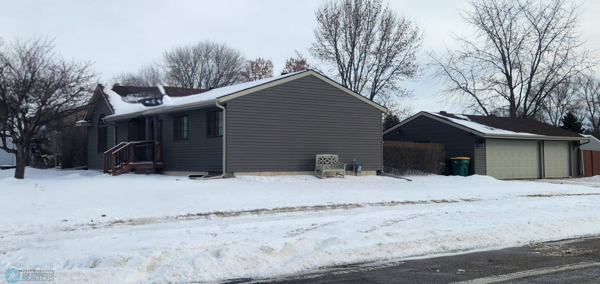 Fargo, ND 58078,725 7th AVE W