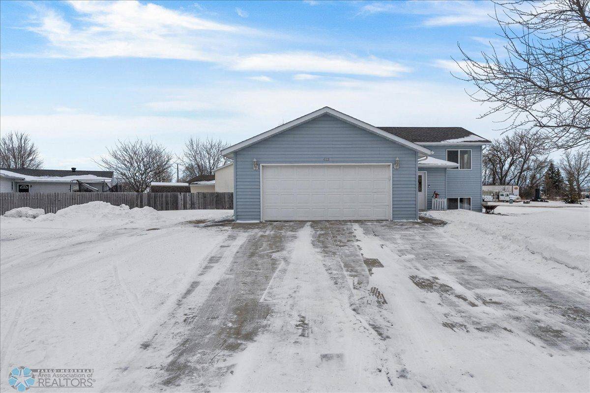 Breckenridge, MN 56520,412 Port CT