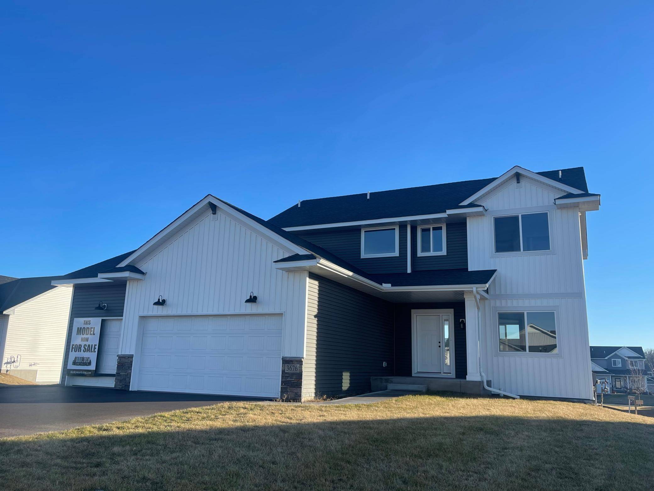 Blaine, MN 55449,13070 Marmon CT NE