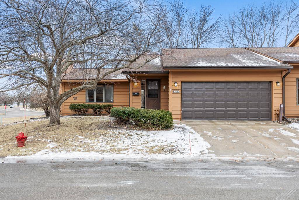 Apple Valley, MN 55124,5353 Upper 147th ST W