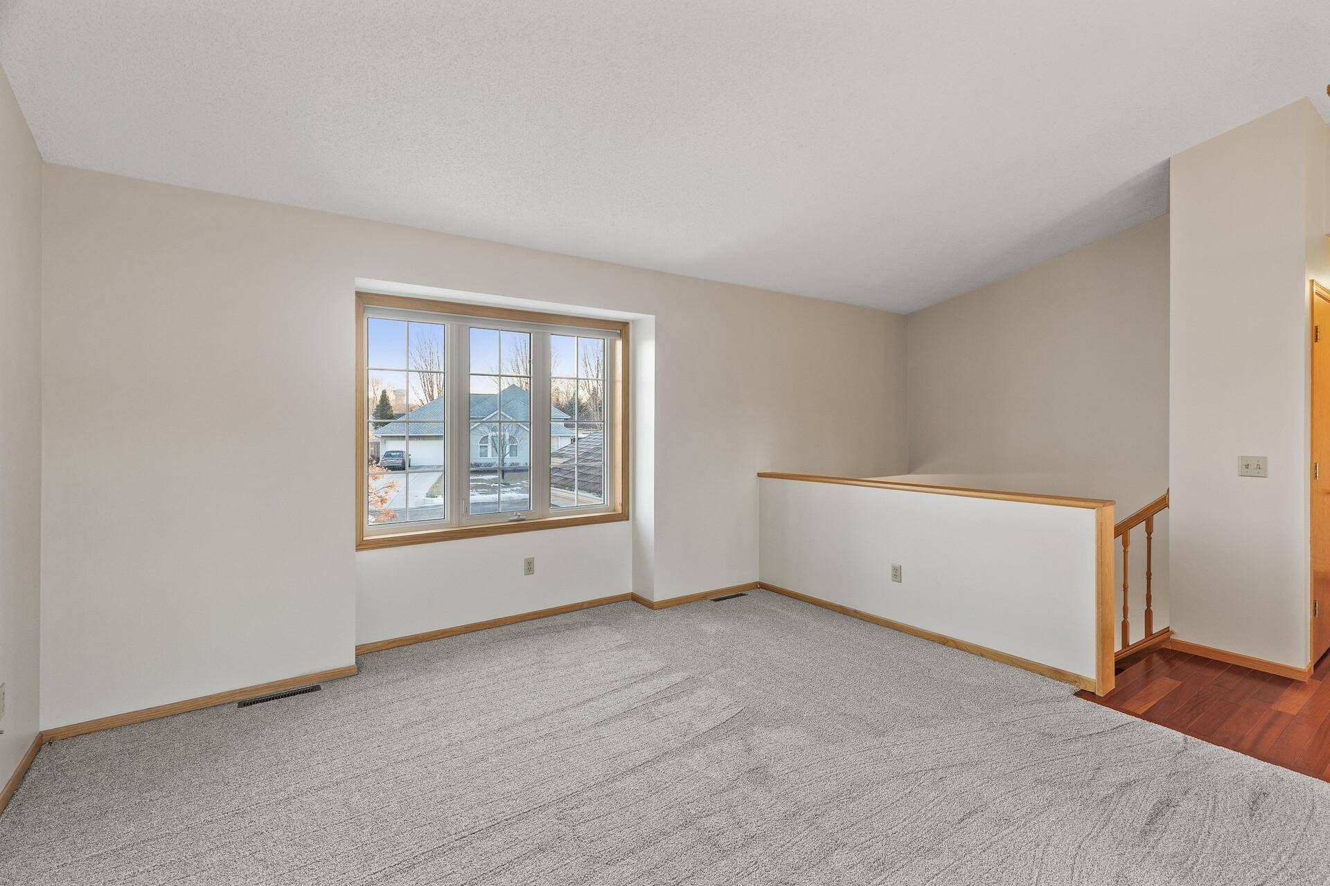 Oakdale, MN 55128,2190 Grafton AVE N