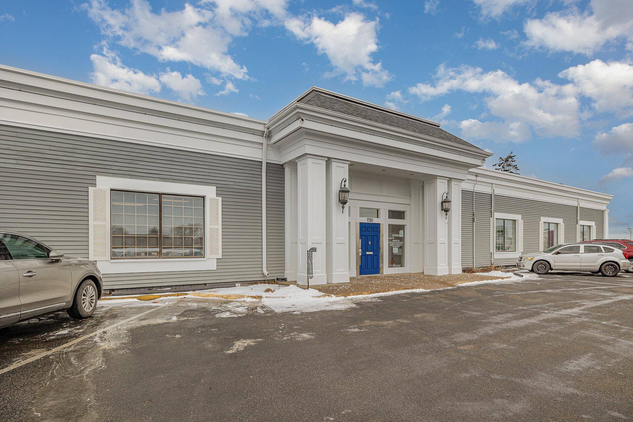 Roseville, MN 55113,1781 County Road B W