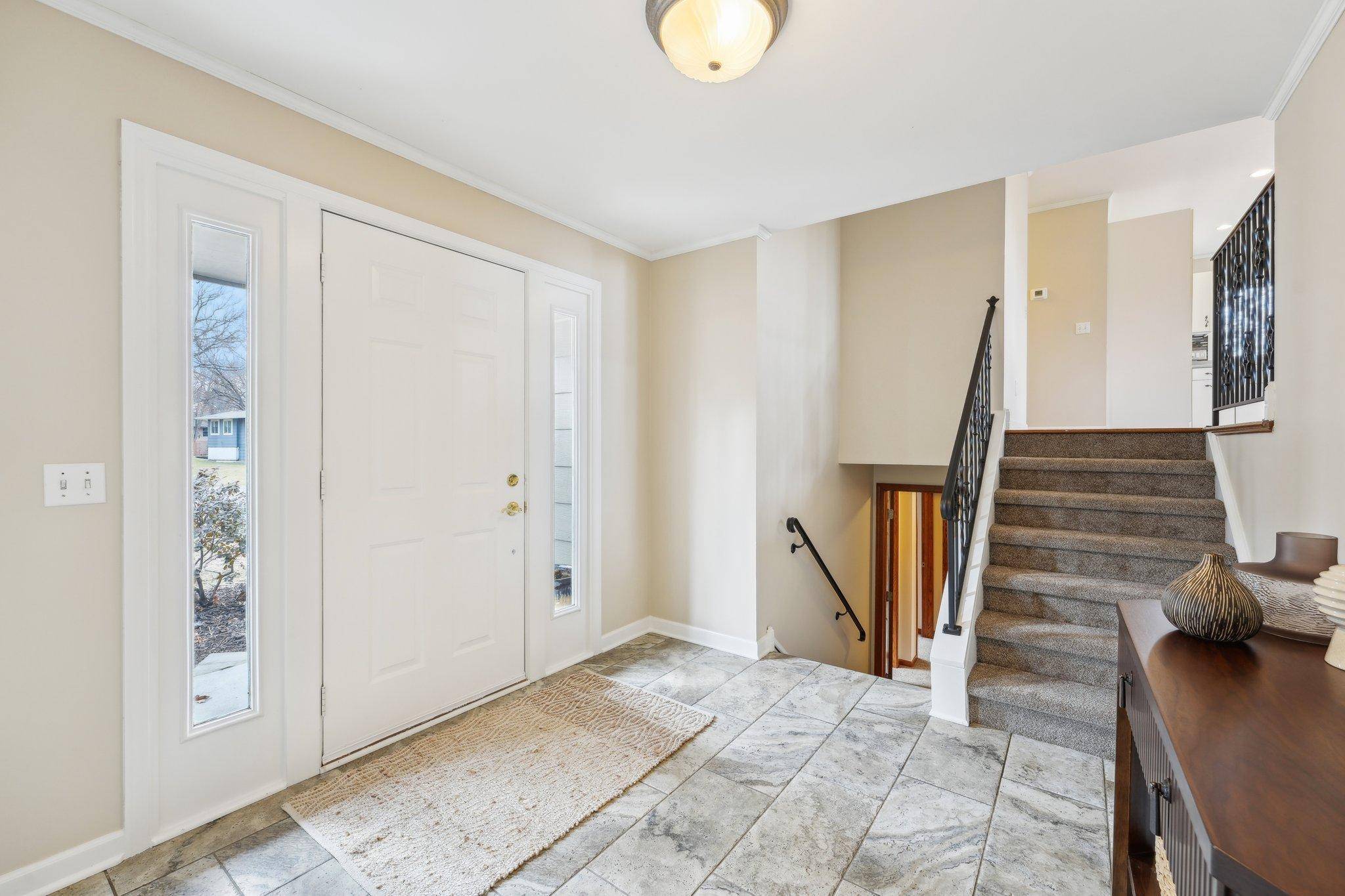 Anoka, MN 55303,4002 10th LN