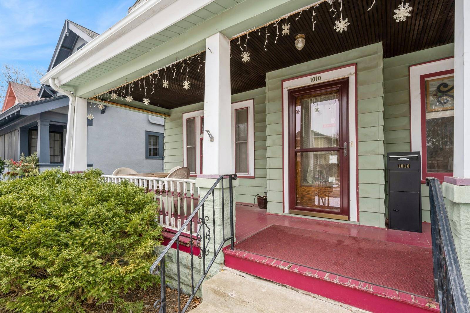 Saint Paul, MN 55105,1010 Fairmount AVE