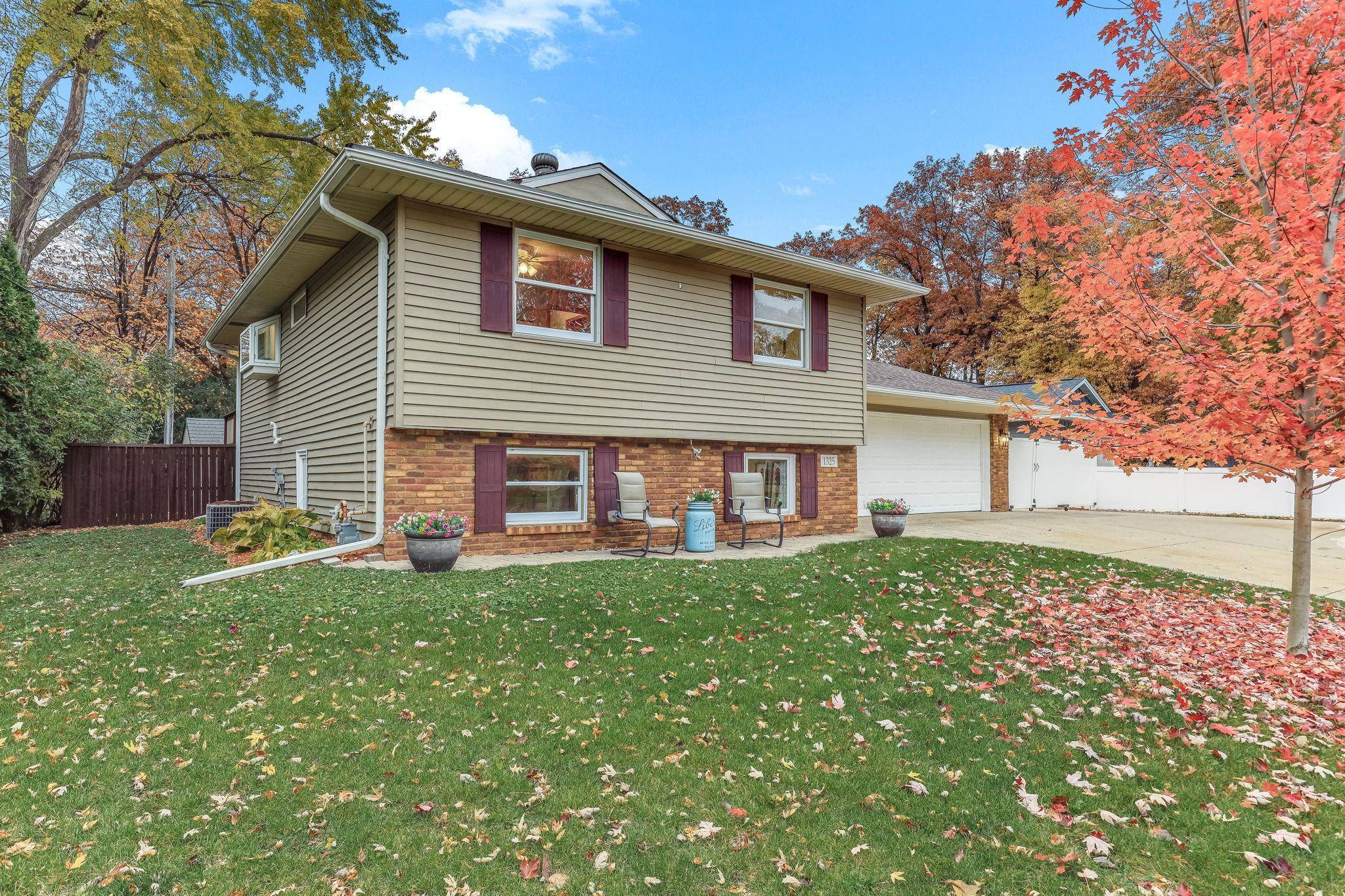 Coon Rapids, MN 55433,1325 97th AVE NW