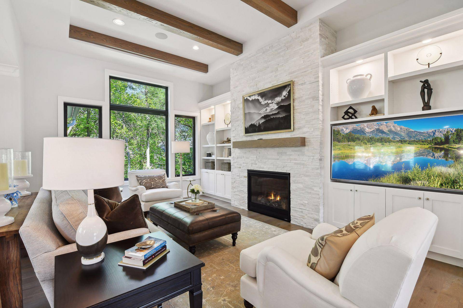 Chanhassen, MN 55331,3921 White Oak LN