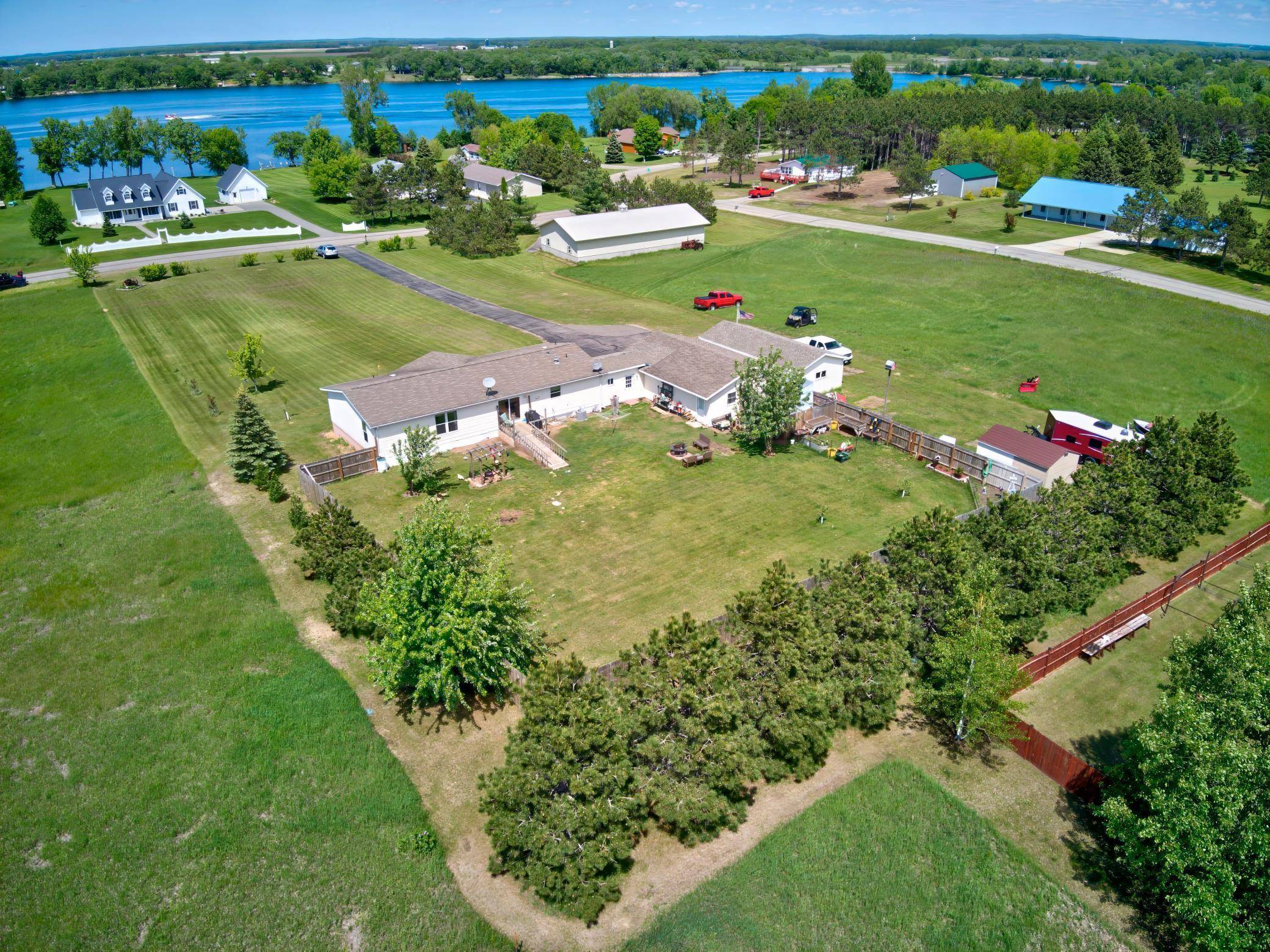 Ottertail, MN 56571,128 Lynn RD